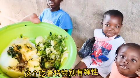 吃瓜少年很欢乐